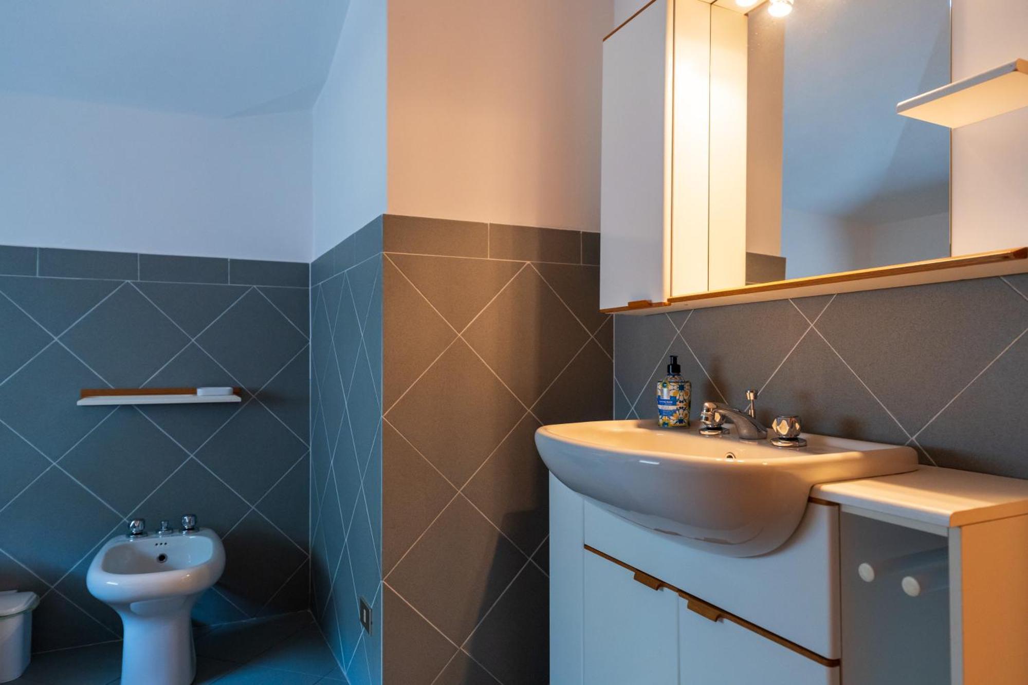 Stunning Apartment- Terrace And Swimming Pool Bellano Zewnętrze zdjęcie