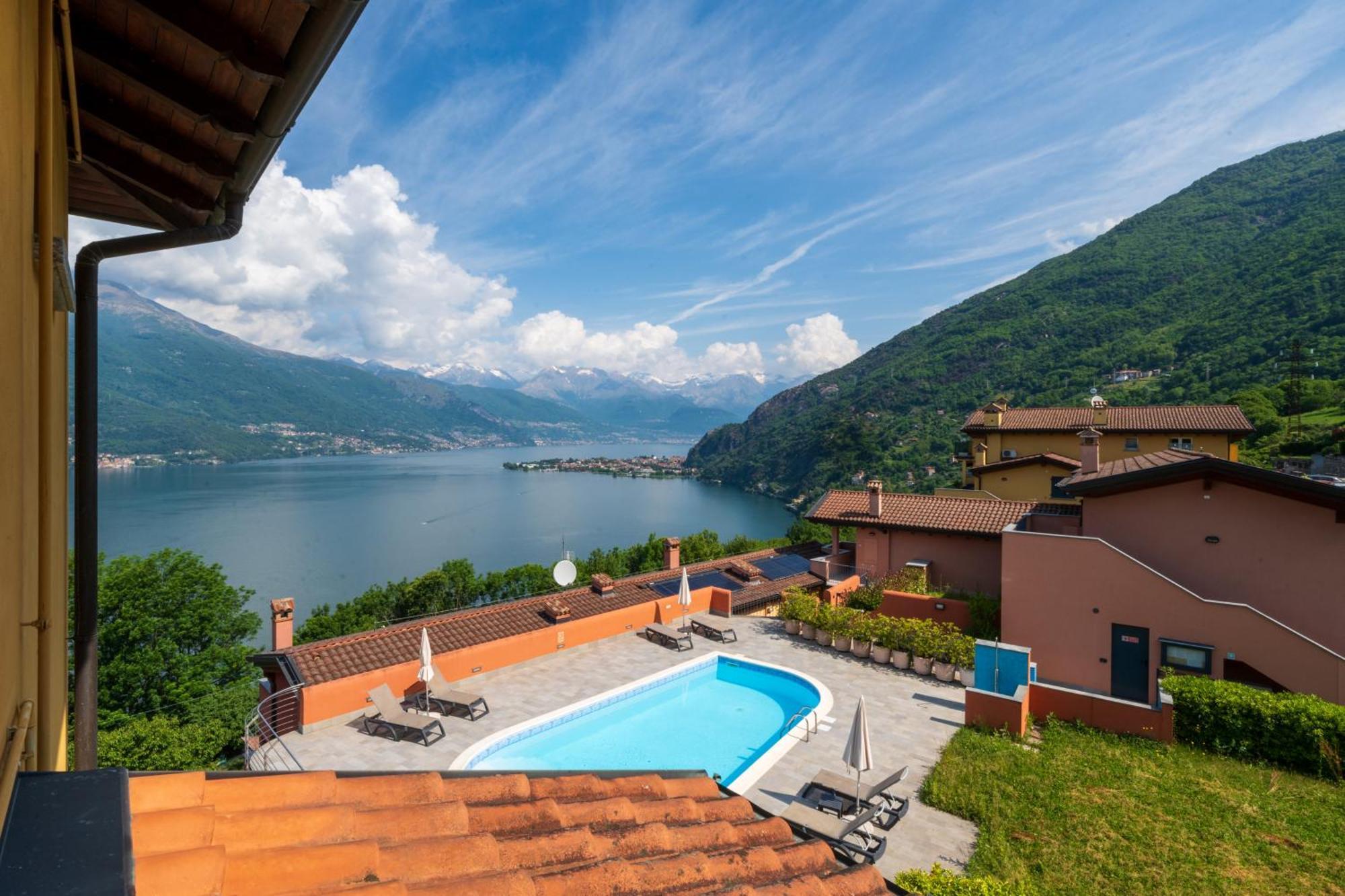 Stunning Apartment- Terrace And Swimming Pool Bellano Zewnętrze zdjęcie