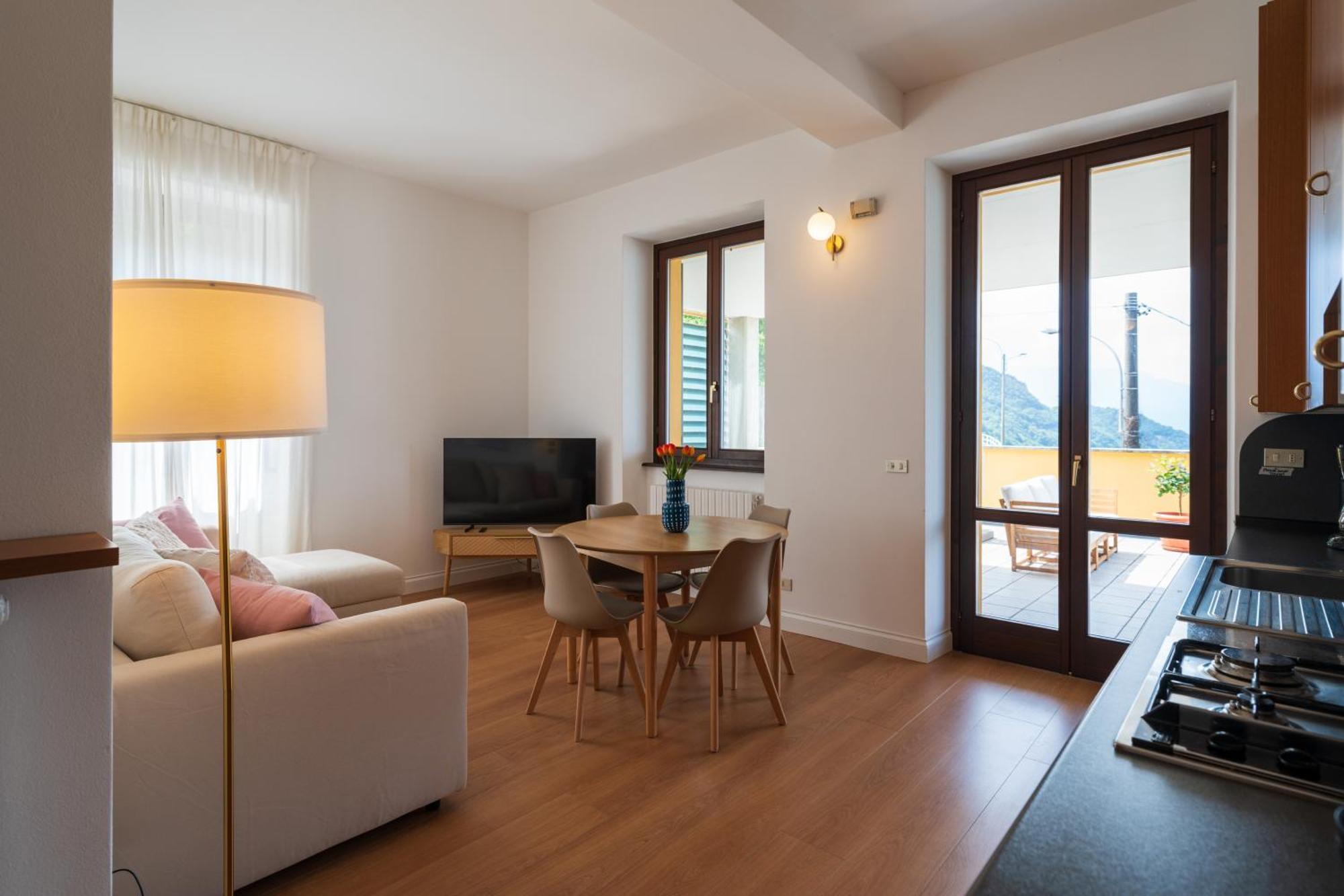 Stunning Apartment- Terrace And Swimming Pool Bellano Zewnętrze zdjęcie