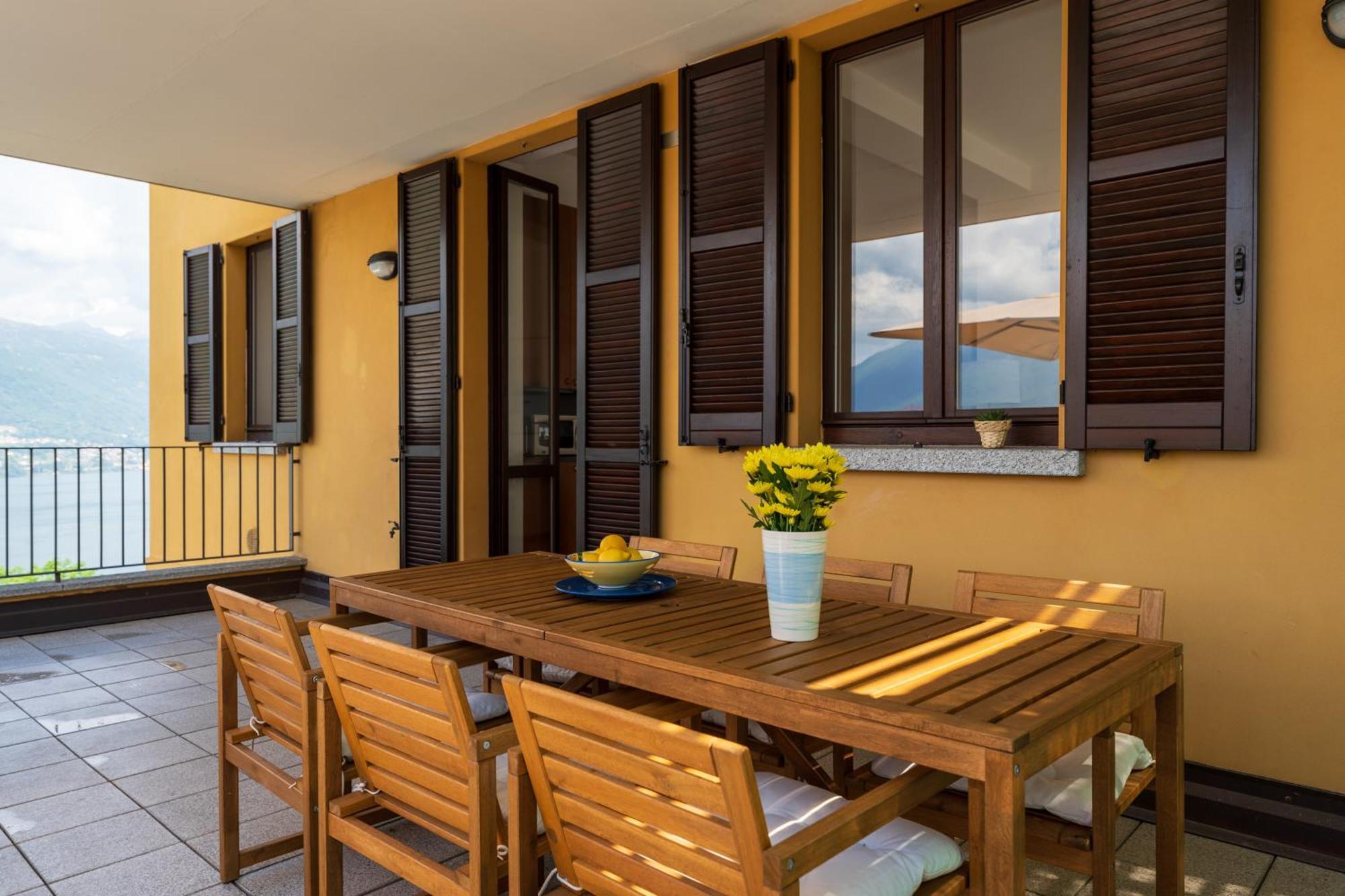Stunning Apartment- Terrace And Swimming Pool Bellano Zewnętrze zdjęcie