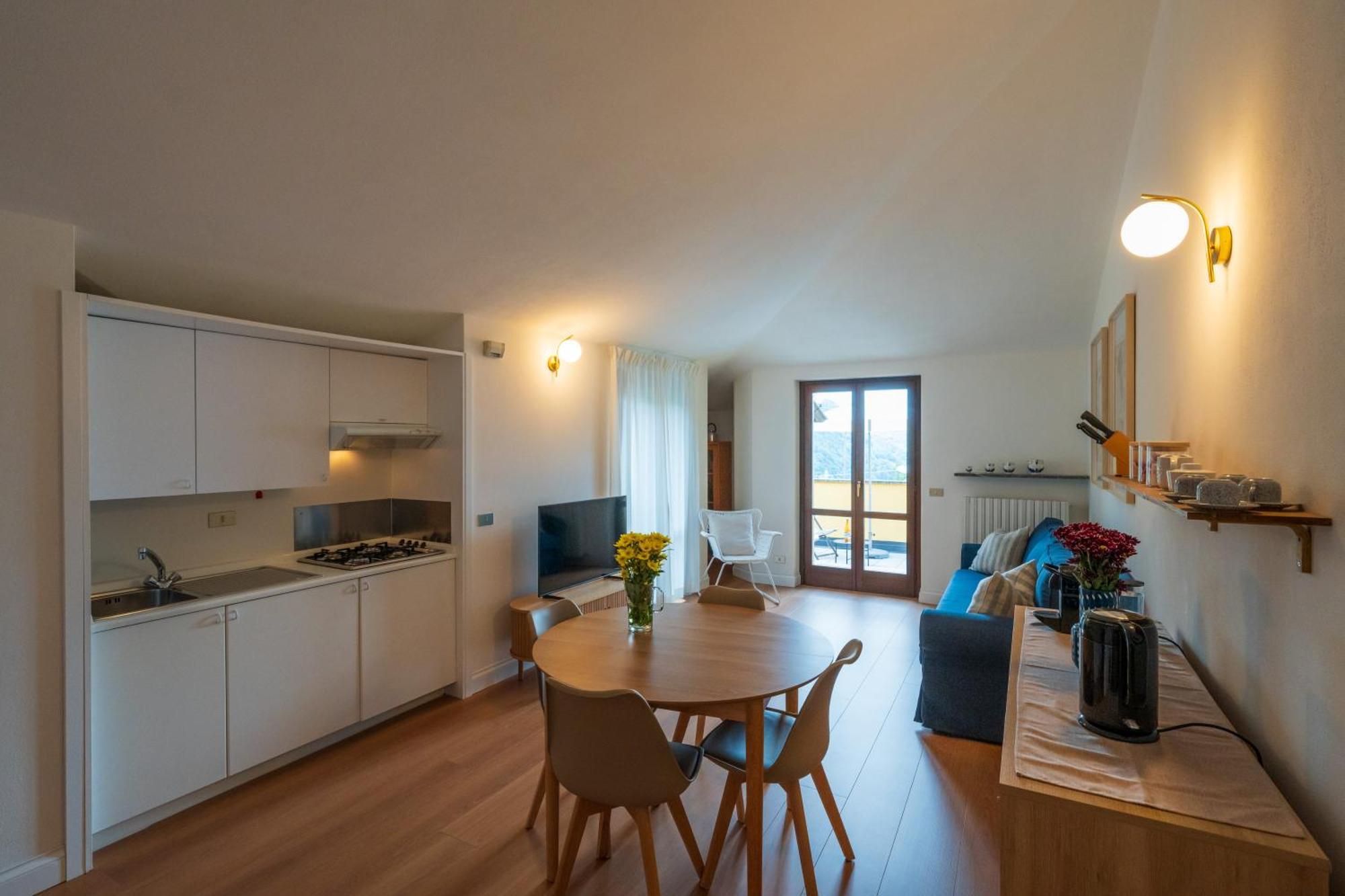 Stunning Apartment- Terrace And Swimming Pool Bellano Zewnętrze zdjęcie