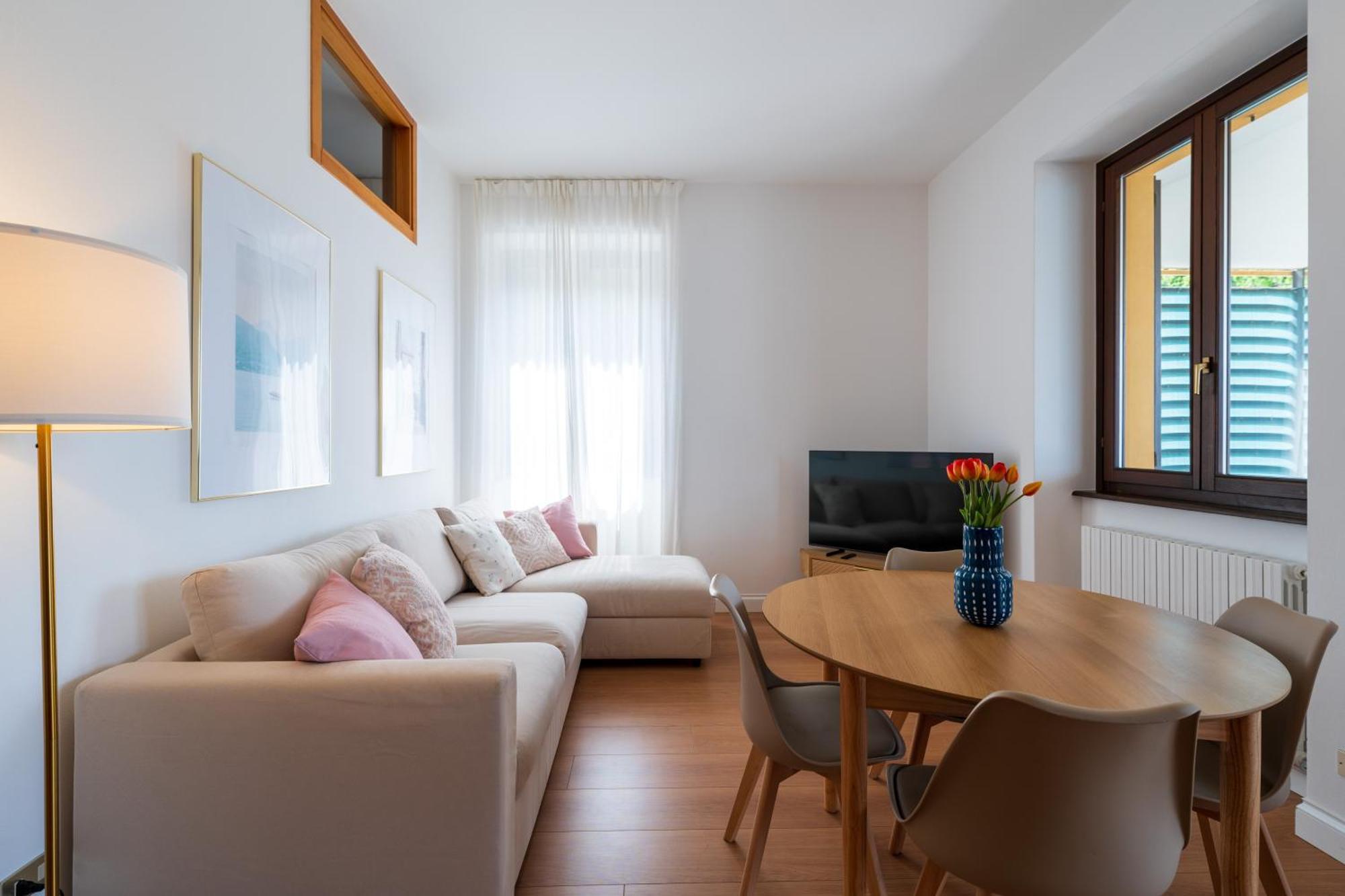 Stunning Apartment- Terrace And Swimming Pool Bellano Zewnętrze zdjęcie
